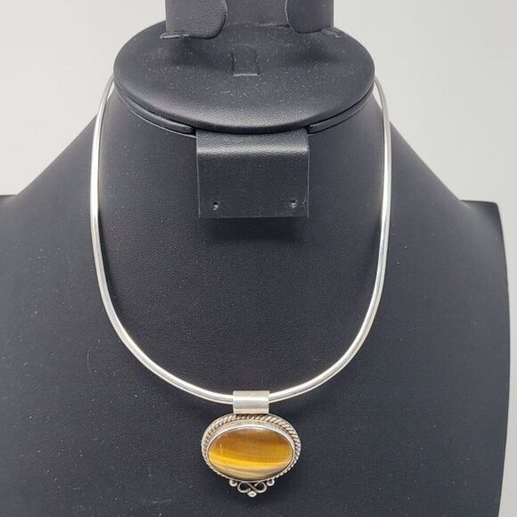 Signed 925 Artisan Tigers Eye Oval Pendant Silver Torque Choker Necklace Ornate - Picture 1 of 15